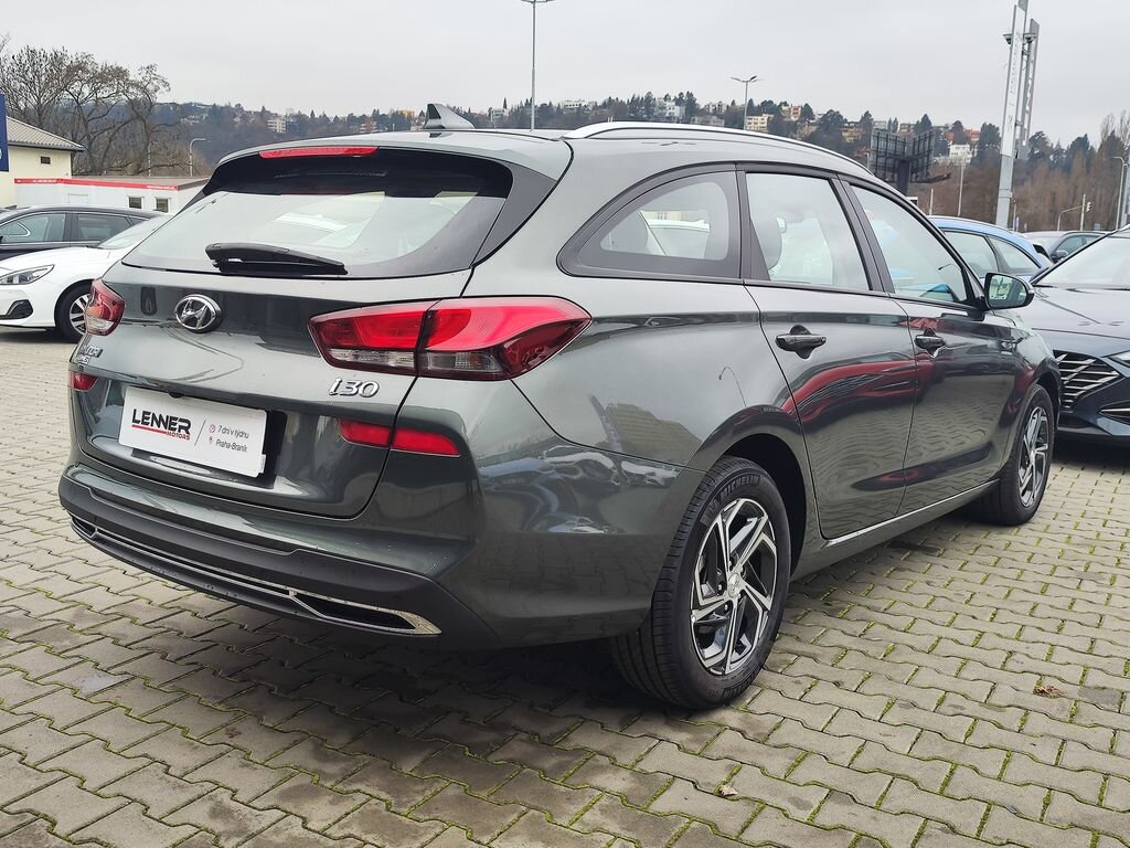 Hyundai i30 Kombi 998,0 88 kw