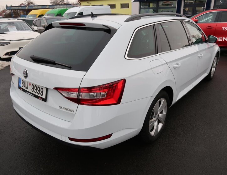 Škoda Superb Kombi 2,0 l 110 kw