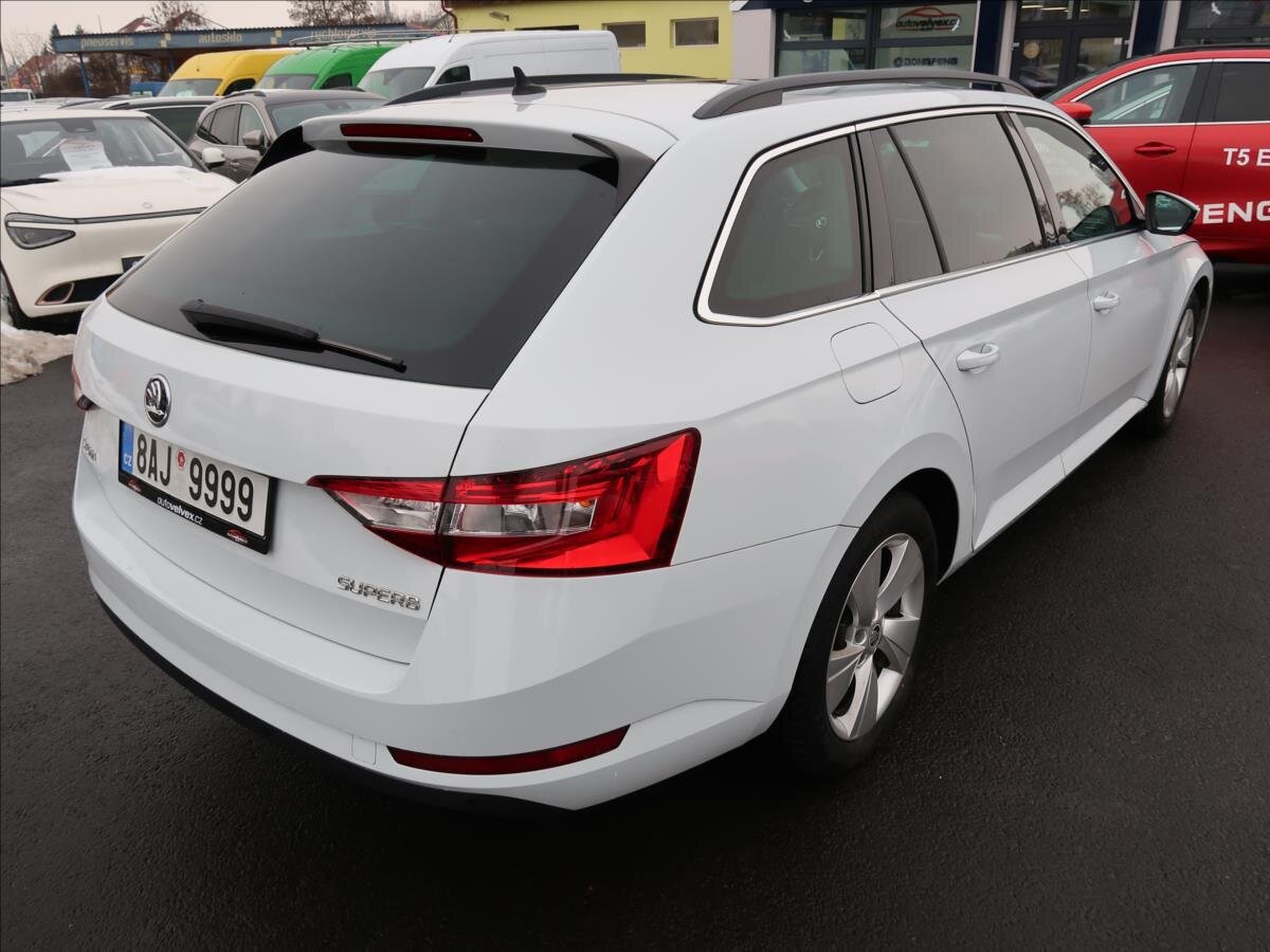 Škoda Superb Kombi 2,0 l 110 kw