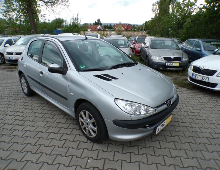 Peugeot 206 Hatchback 1,4 l 65 kw