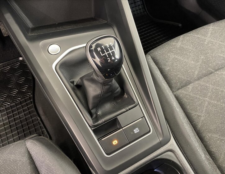 Volkswagen Golf Hatchback 999,0 81 kw