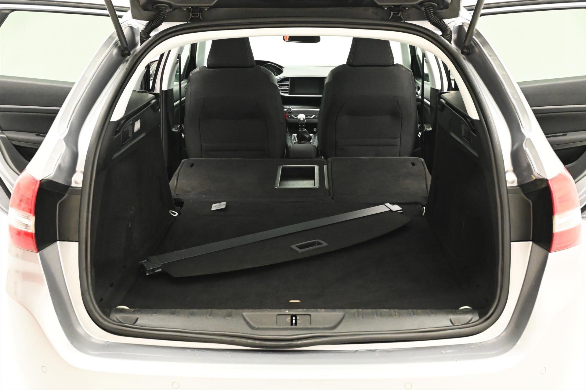 Peugeot 308 Kombi 1,5 l 96 kw