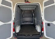 Mercedes-Benz Sprinter 16