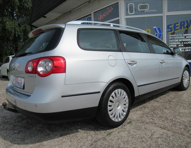 Volkswagen Passat Kombi 2,0 l 103 kw