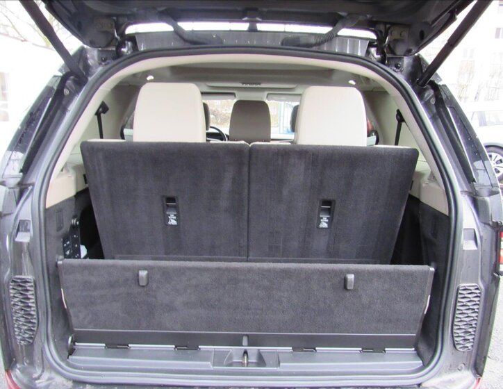 Land Rover Discovery 40