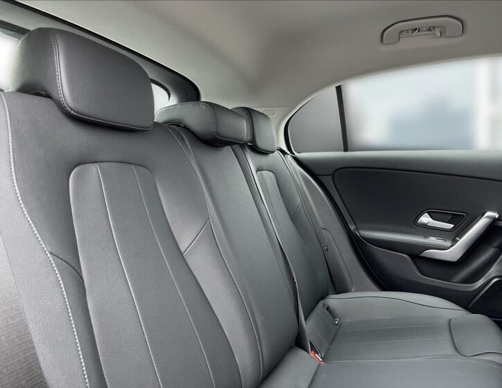 Mercedes-Benz Třídy A Hatchback 1,3 l 120 kw