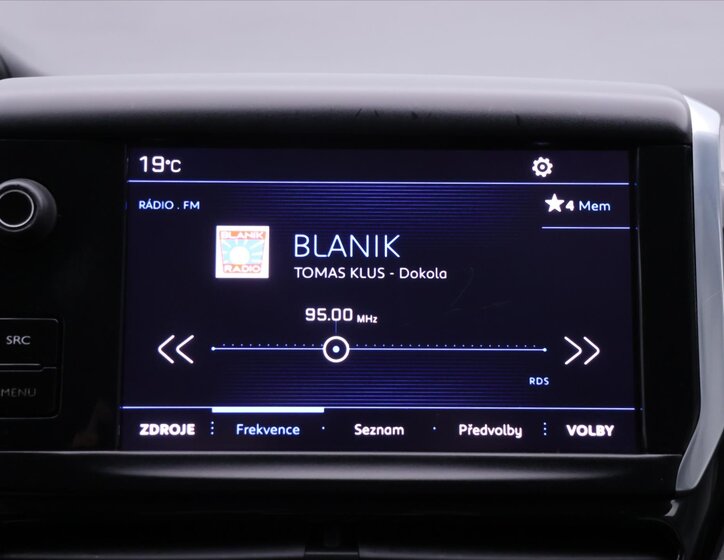 Peugeot 208 Hatchback 1,2 l 60 kw