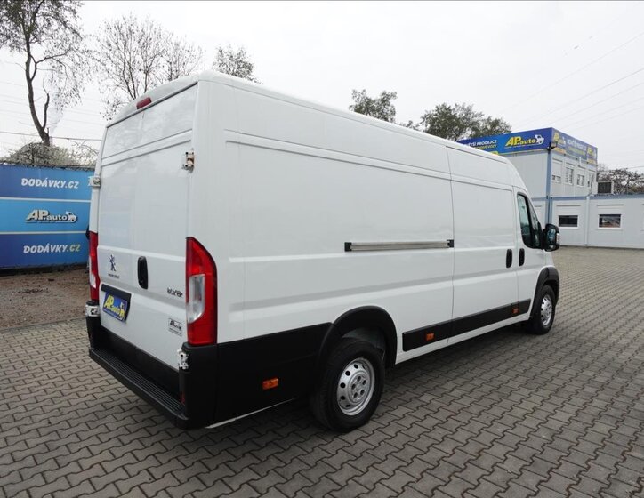 Peugeot Boxer Ostatní 2,2 l 121 kw