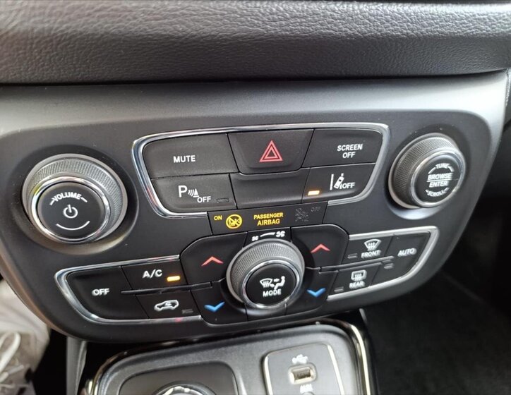 Jeep Compass SUV 2,0 l 125 kw