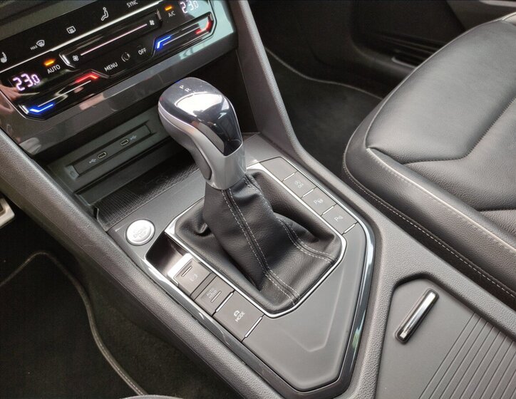 Volkswagen Tiguan SUV / Terénní 1,5 l 110 kw