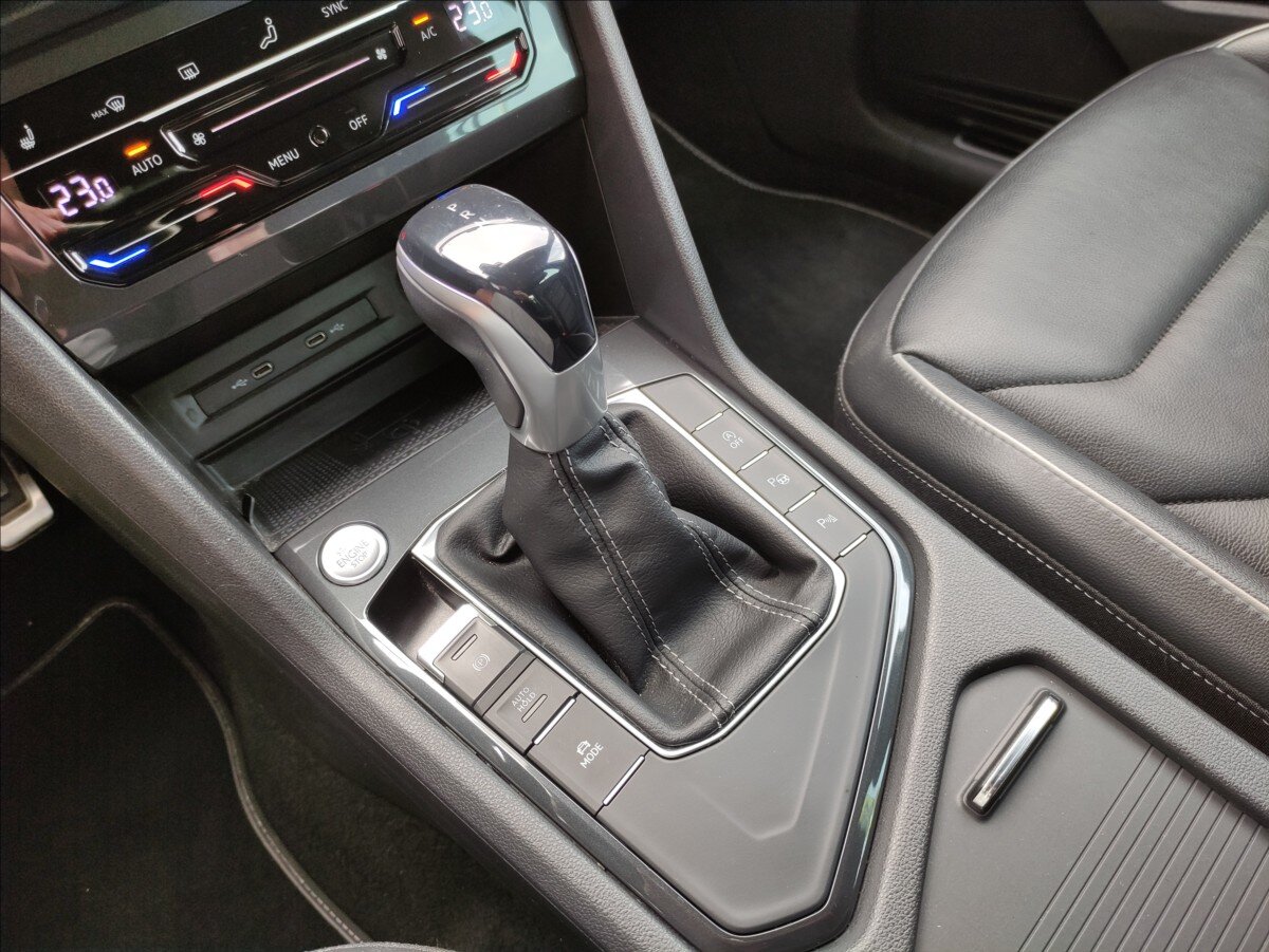 Volkswagen Tiguan SUV / Terénní 1,5 l 110 kw