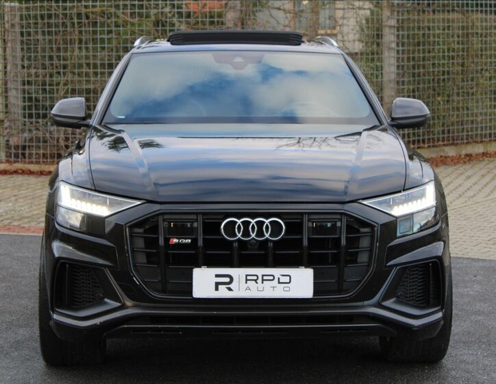 Audi SQ8 4