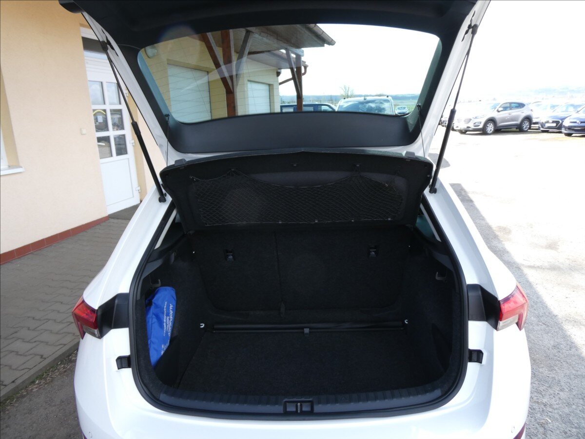 Škoda Scala Hatchback 999,0 81 kw