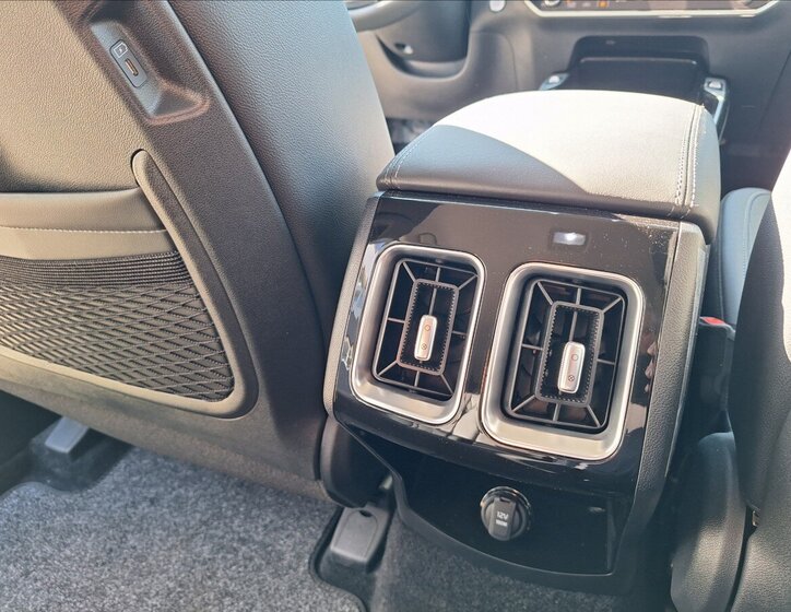 KIA Sorento SUV / Terénní 2,2 l 142 kw