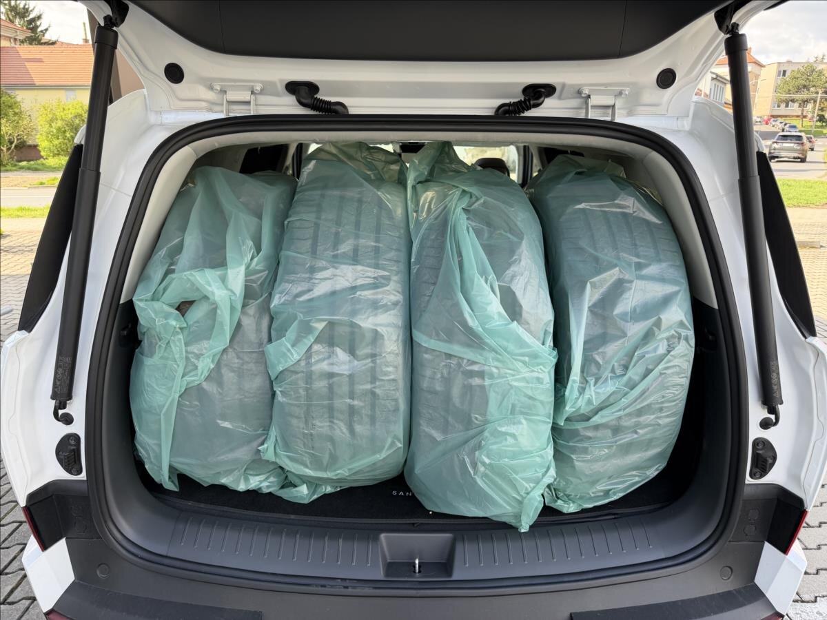 Hyundai Santa Fe SUV / Terénní 1,6 l 117 kw