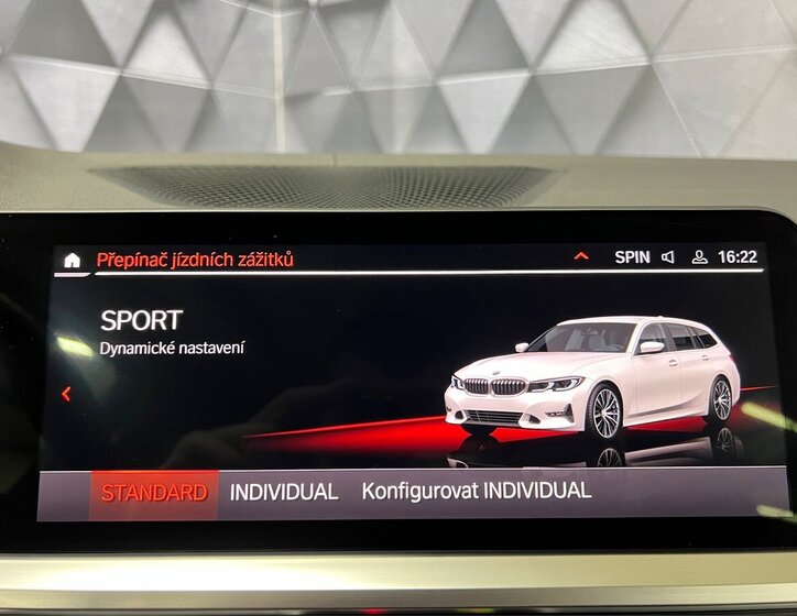 BMW Řada 3 Kombi 2,0 l 140 kw