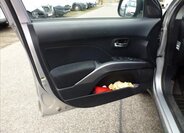 Mitsubishi Outlander SUV / Terénní 2,0 l 103 kw