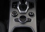 Alfa Romeo Stelvio SUV / Terénní 2,1 l 140 kw