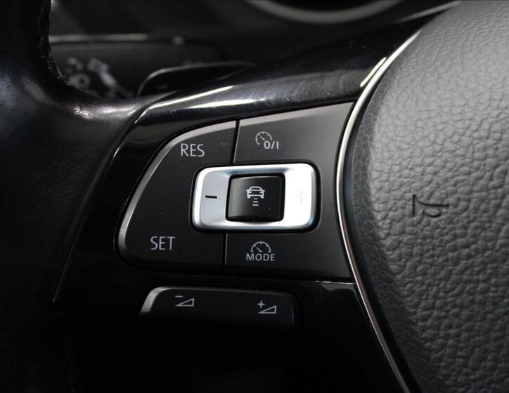 Volkswagen Tiguan 18