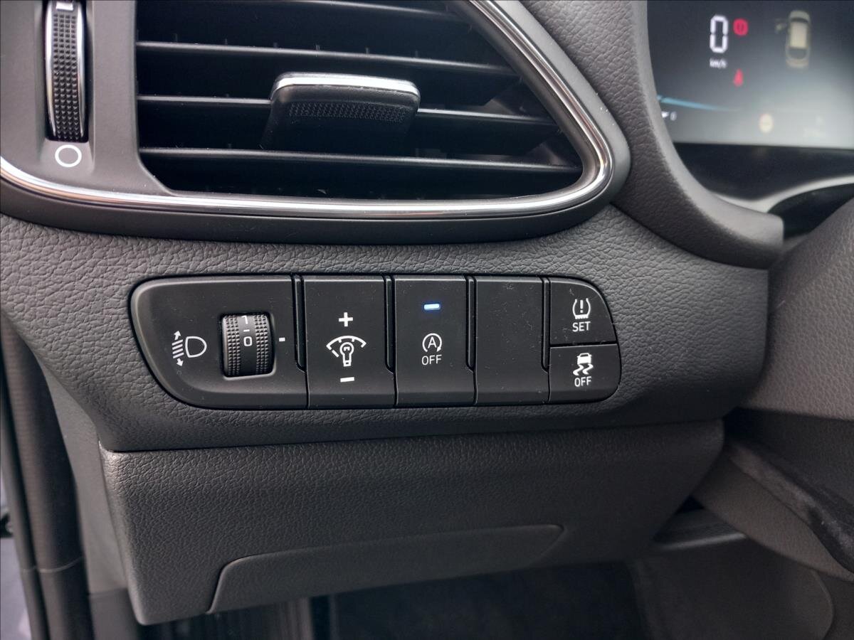 Hyundai i30 Hatchback 1,5 l 70 kw