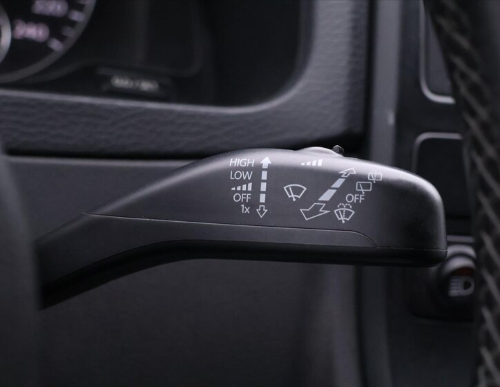 Volkswagen Multivan Kombi 2,0 l 103 kw