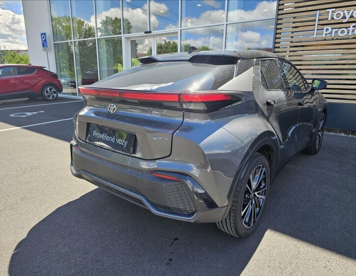 Toyota C-HR Hatchback 1,8 l 72 kw