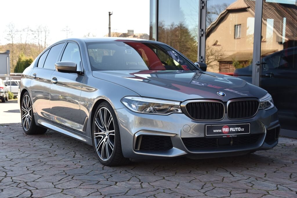 BMW Řada 5 Sedan / Limuzína 4,4 l 340 kw