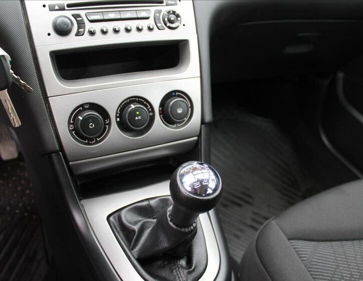 Peugeot 308 Hatchback 1,4 l 70 kw