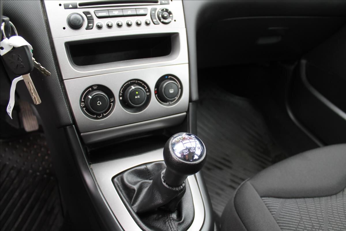 Peugeot 308 Hatchback 1,4 l 70 kw