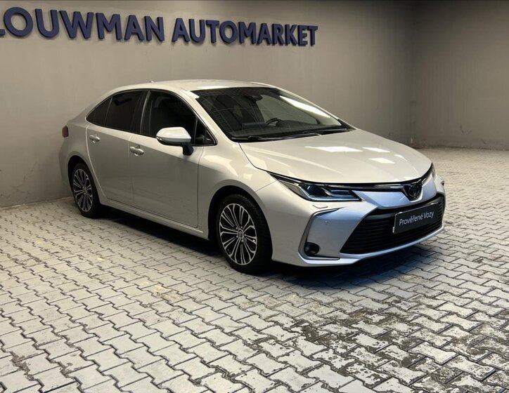 Toyota Corolla Sedan 1,6 l 97 kw