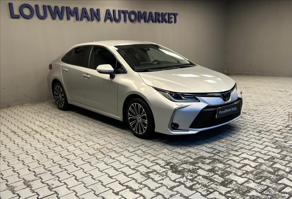 Toyota Corolla Sedan 1,6 l 97 kw