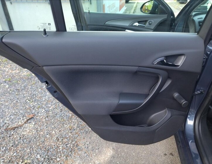 Opel Insignia Kombi 1,8 l 103 kw