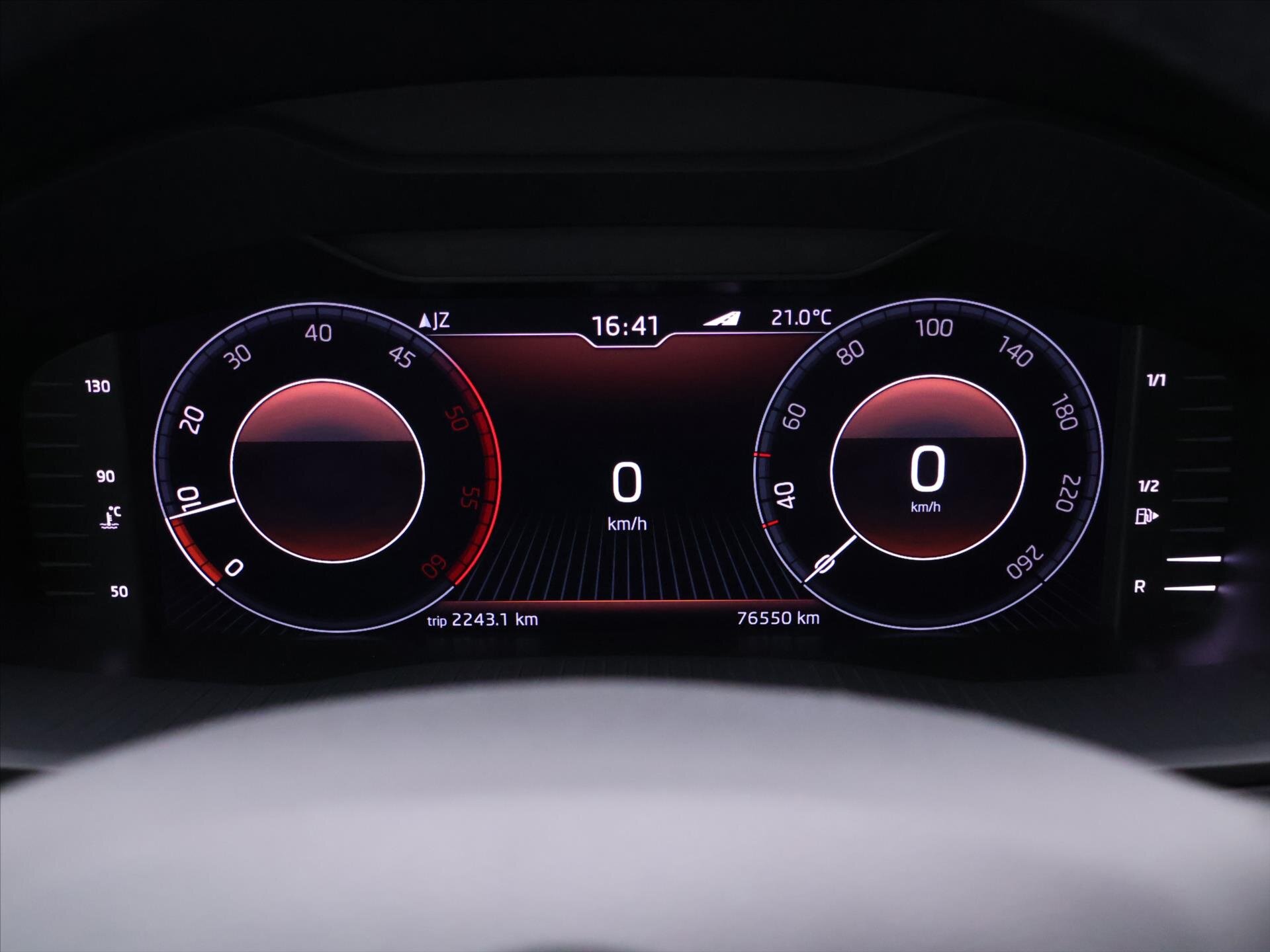 Škoda Karoq SUV / Terénní 2,0 l 110 kw