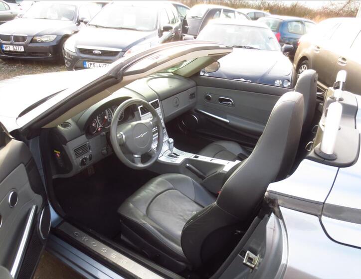 Chrysler Crossfire 12