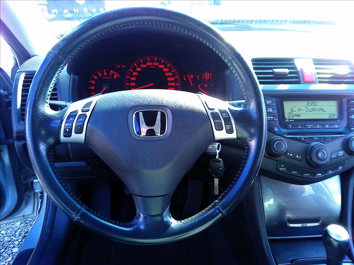 Honda Accord Sedan / Limuzína 2,4 l 140 kw