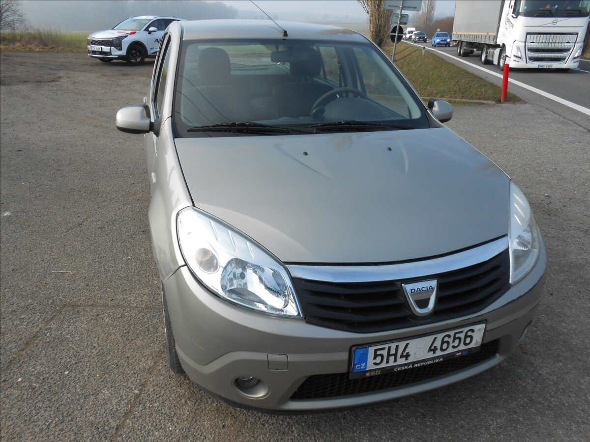 Dacia Sandero Hatchback 1,1 l 55 kw
