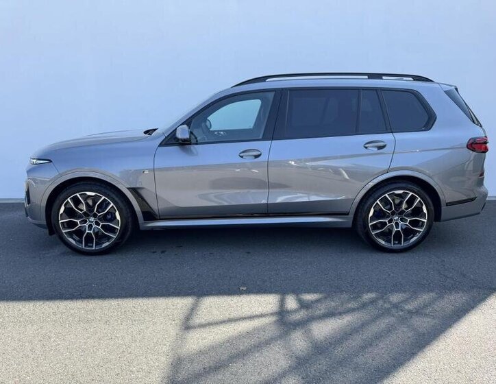 BMW X7 SUV / Terénní 3,0 l 250 kw