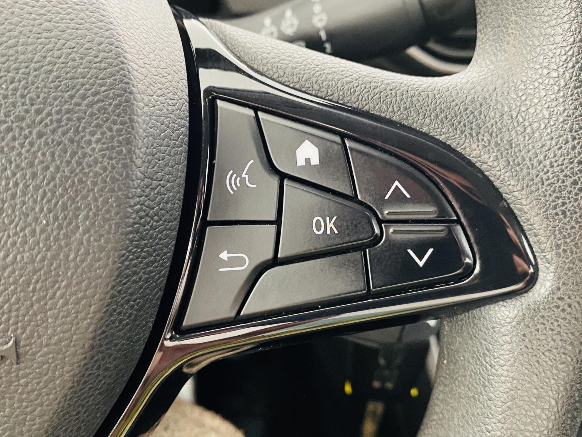 Dacia Jogger Kombi 999,0 67 kw