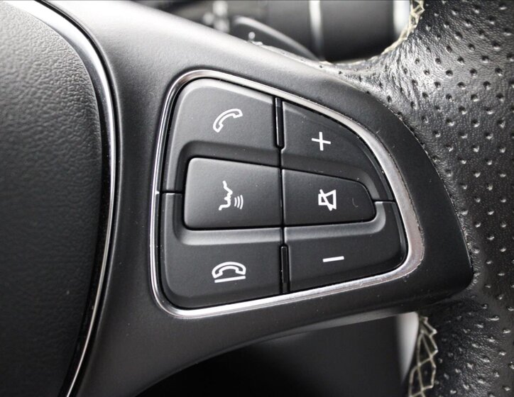 Mercedes-Benz CLA Kombi 2,1 l 100 kw