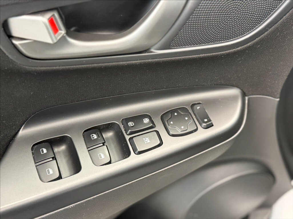 Hyundai Kona SUV / Terénní 1,6 l 130 kw