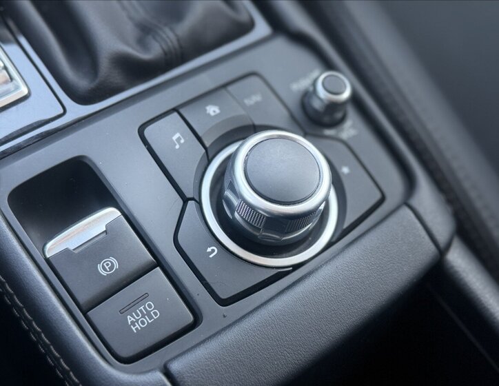 Mazda CX-3 SUV / Terénní 2,0 l 89 kw