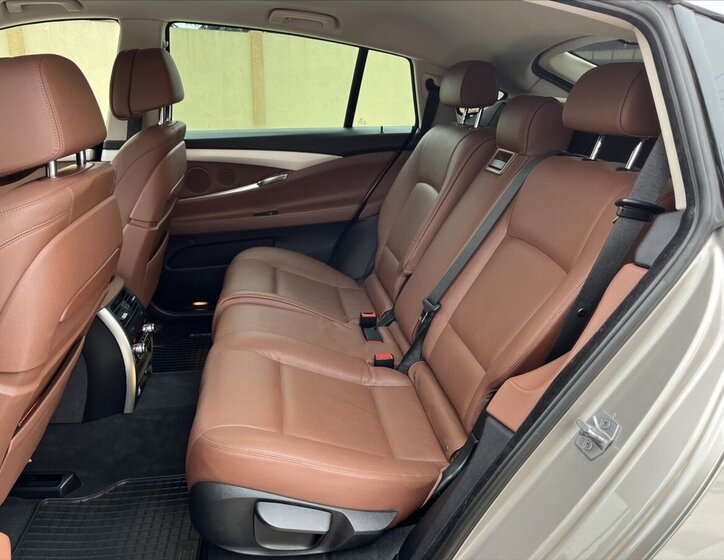 BMW Řada 5 Sedan / Limuzína 3,0 l 190 kw