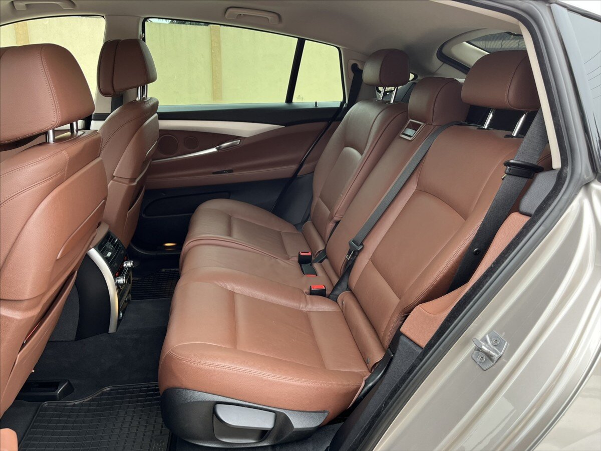 BMW Řada 5 Sedan / Limuzína 3,0 l 190 kw