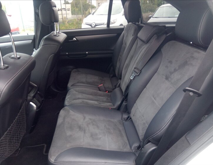 Mercedes-Benz Třídy R 10