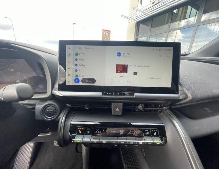 Toyota C-HR SUV / Terénní 1,8 l 98 kw