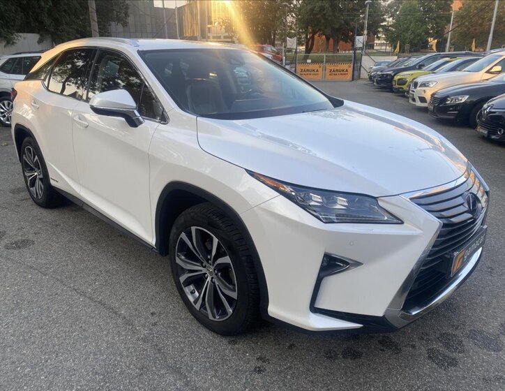 Lexus RX 21