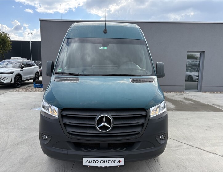Mercedes-Benz Sprinter 1