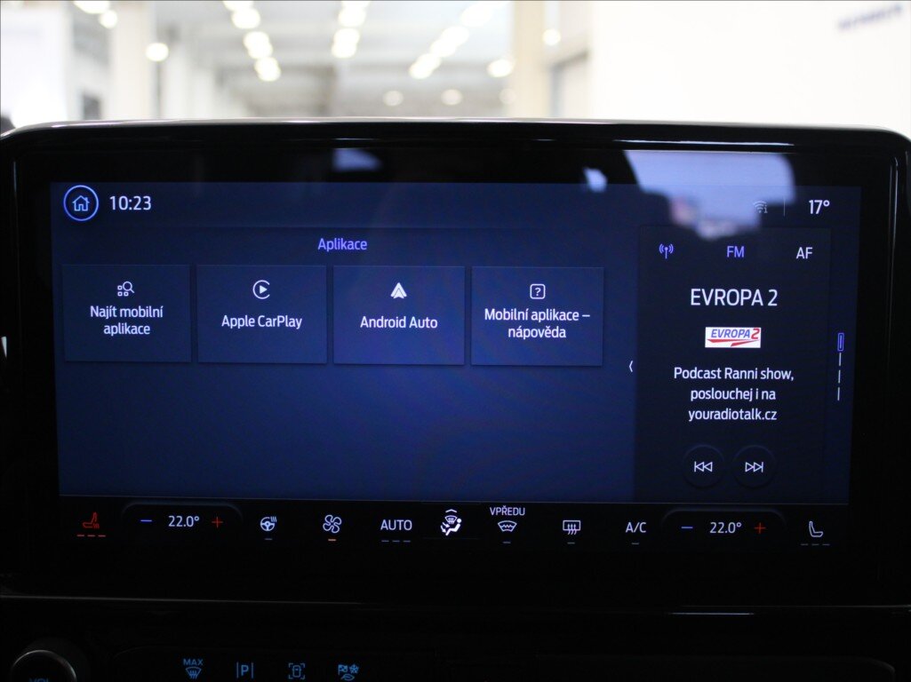 Ford Tourneo Custom MPV 2,0 l 125 kw