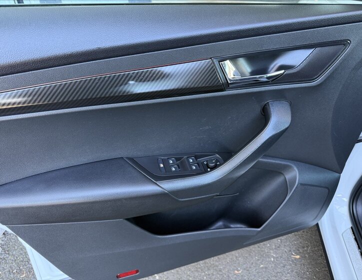 Škoda Karoq SUV / Terénní 2,0 l 140 kw