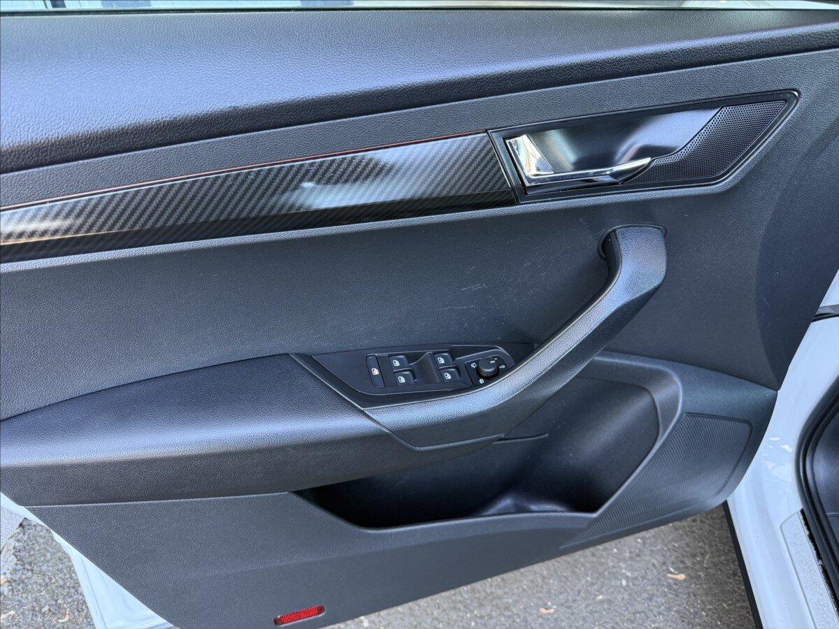 Škoda Karoq SUV / Terénní 2,0 l 140 kw